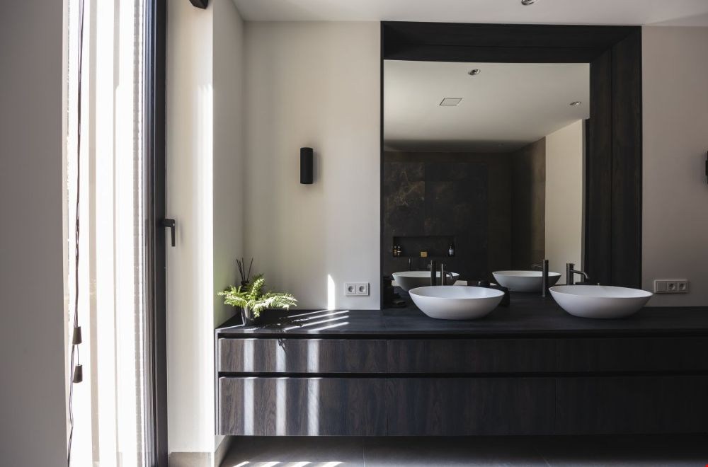 Meer opbergruimte in de badkamer? Zo houd je het luchtig en luxe